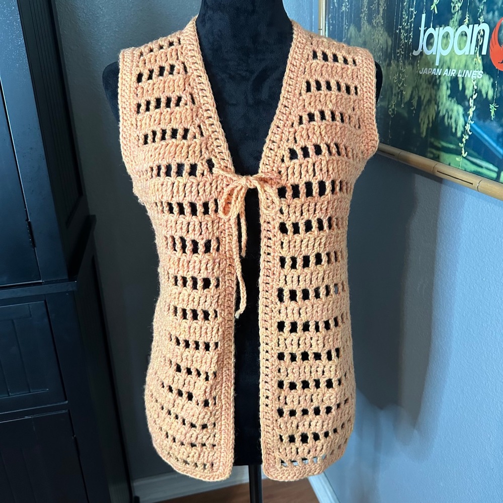Handmade Crochet Vest Womens Medium Peach Boho Open Weave Front Tie Knit Hippie